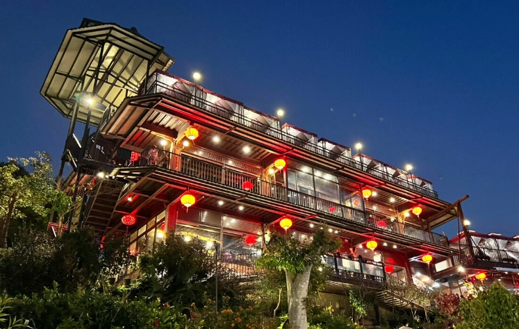 嘉義咖啡廳夜景