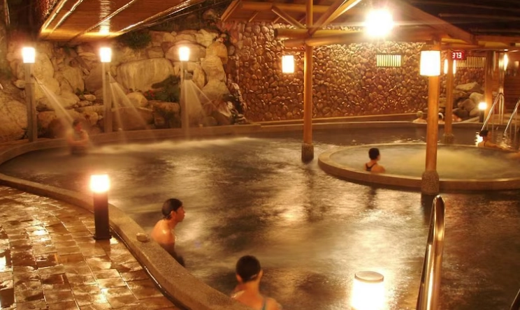 谷關泡湯不住宿