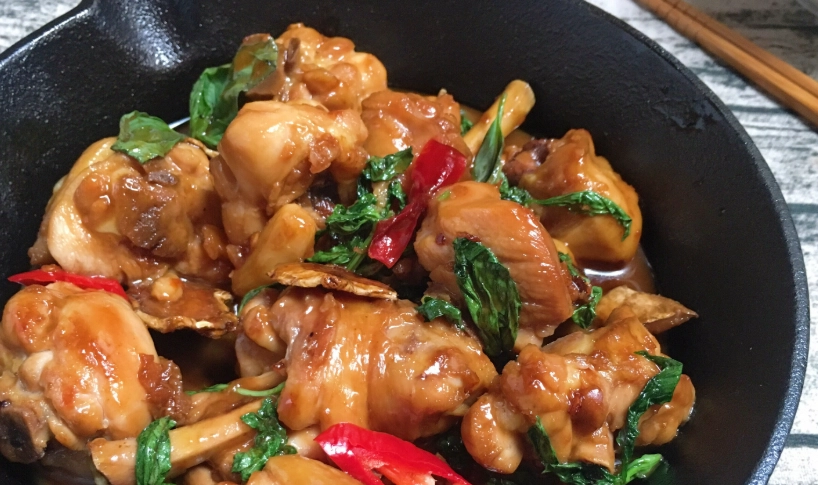 雞腿肉炒菜
