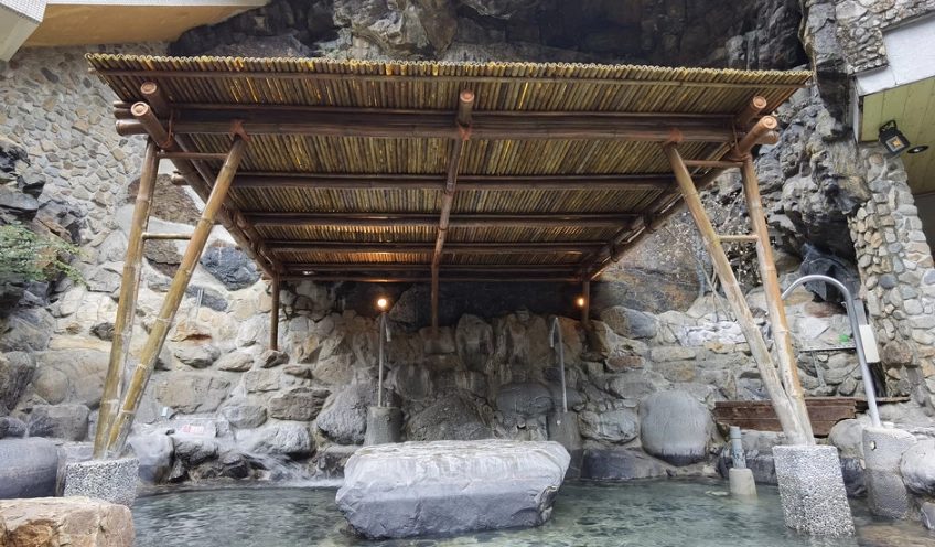 谷關泡湯不住宿