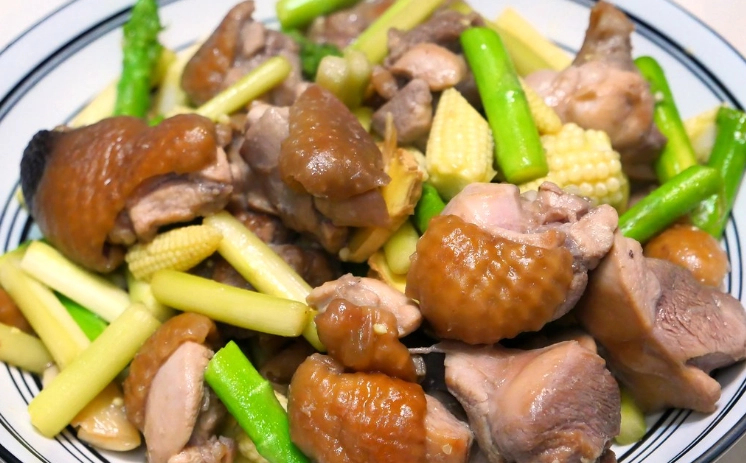 去骨雞腿肉料理