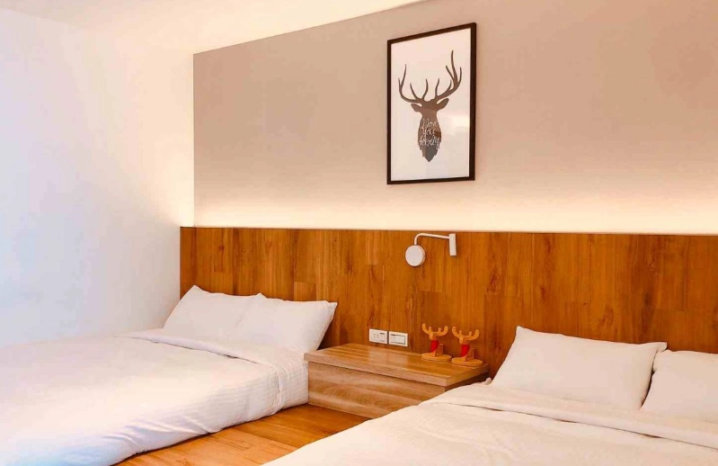 麗寶樂園附近民宿推薦