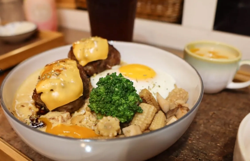 忠孝新生平價美食全攻略：在地人私藏推薦與省錢吃法大公開