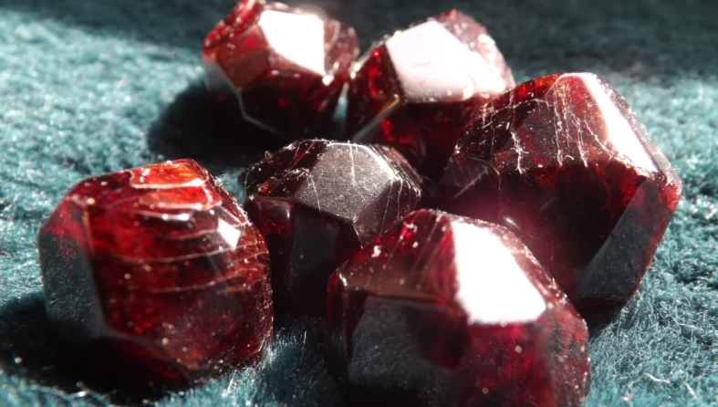 石榴石佩戴注意