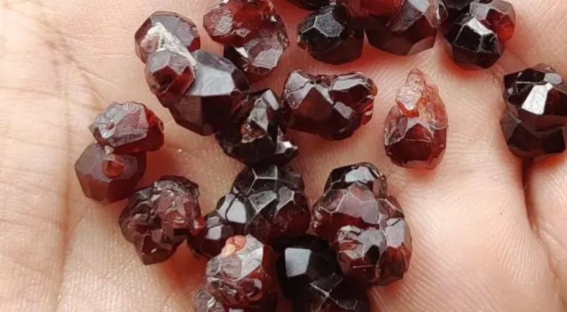 石榴石品質鑑定