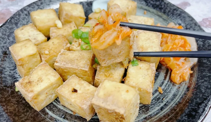 椒鹽板豆腐 做法 椒鹽板豆腐 做法