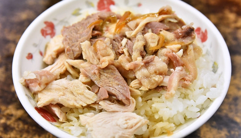 嘉義在地雞肉飯
