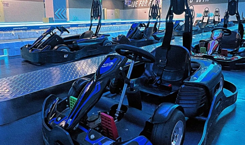 室內遊樂場卡丁車