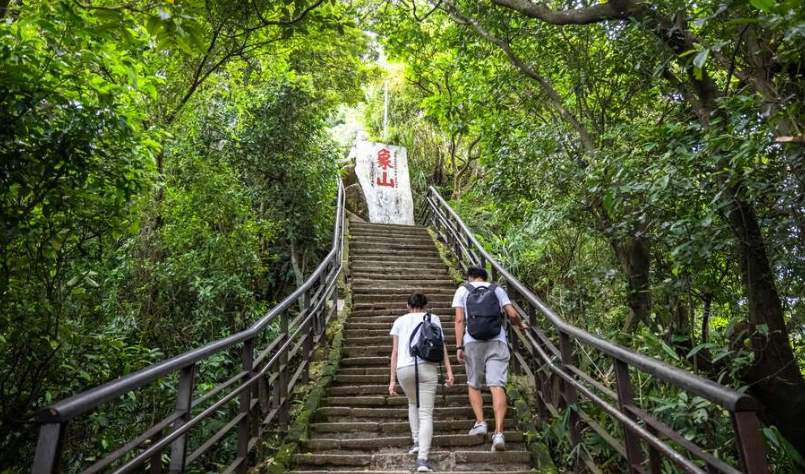 情侶小旅行 情侶小旅行