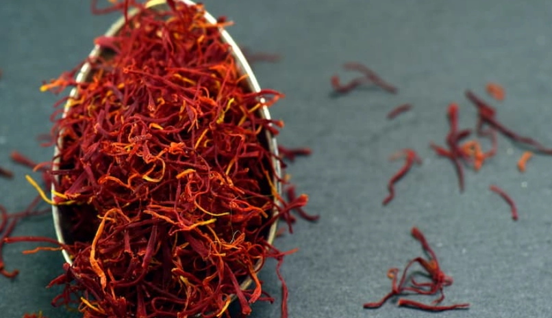 紅花 番紅花 區別 紅花 番紅花 區別