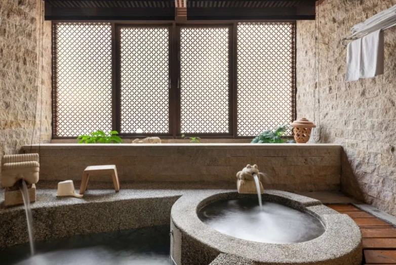 台中泡溫泉湯屋全攻略：選擇技巧、推薦清單與常見問題