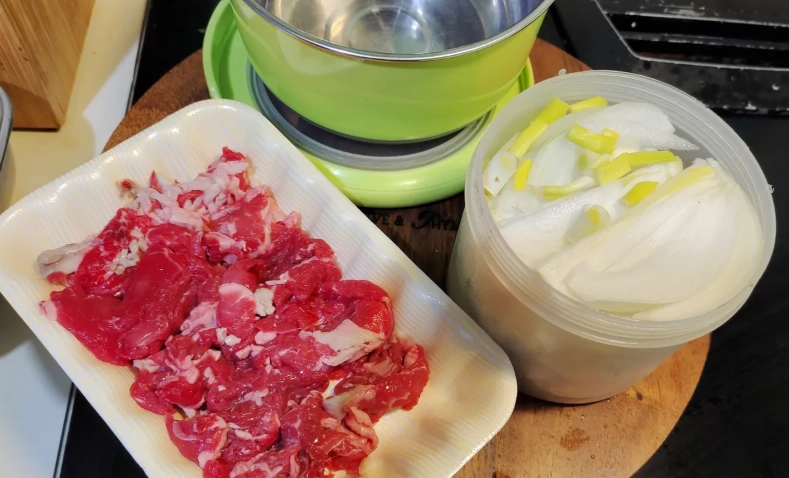 沙茶牛肉高麗菜 餐廳